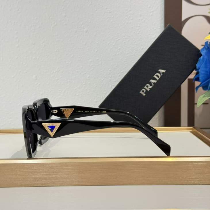 Picture of Prada Sunglasses _SKUfw76146108fw
